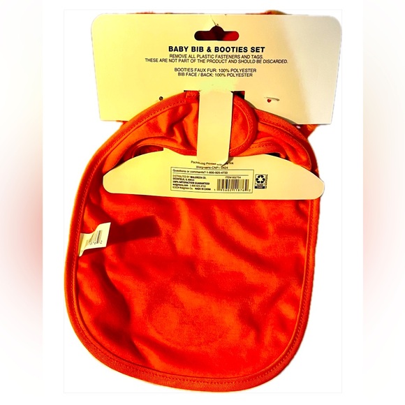 🎃 HAPPY HALLOWEEN Baby Bib & Booties pumpkin Set size 0-12 months NWT - Picture 4 of 7